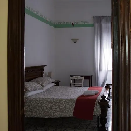 Antica Terrazza Bed & Breakfast 3*
